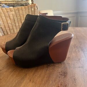 Kork-Ease Black and Brown Wedge Sandals